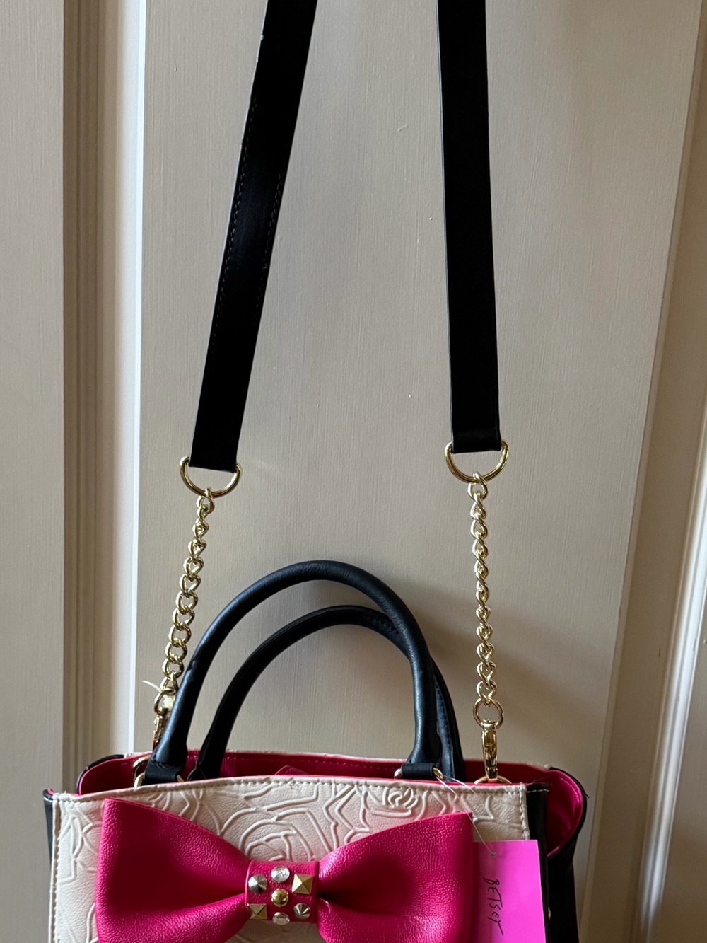 Betsey Johnson Cream Satchel with Hot Pink Bow and Black Accents - Picture 2 of 5
